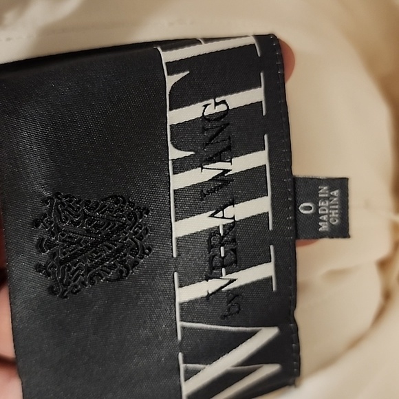 White by Vera Wang Ivory trumpet organza wedding gown VW351011 size 0 NWOT - Picture 9 of 10